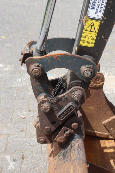 جرافة Hyundai R18-9AK