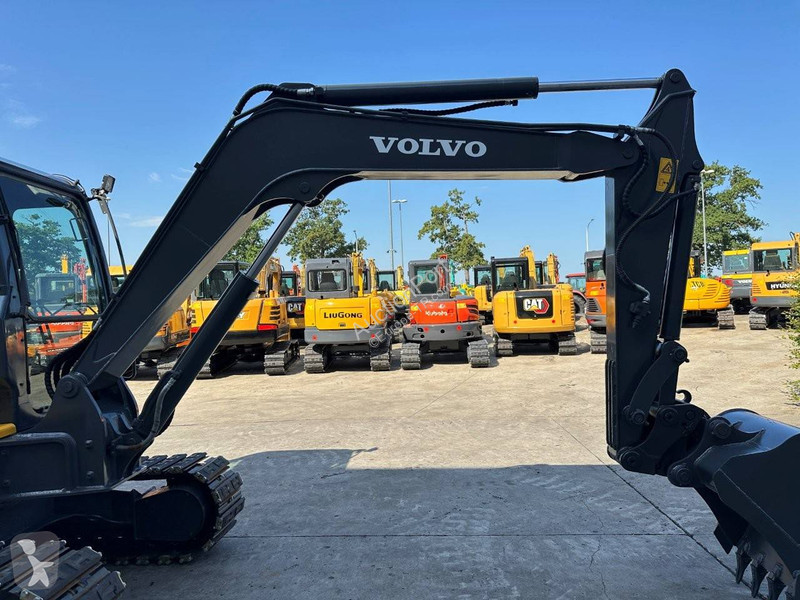 جرافة Volvo D