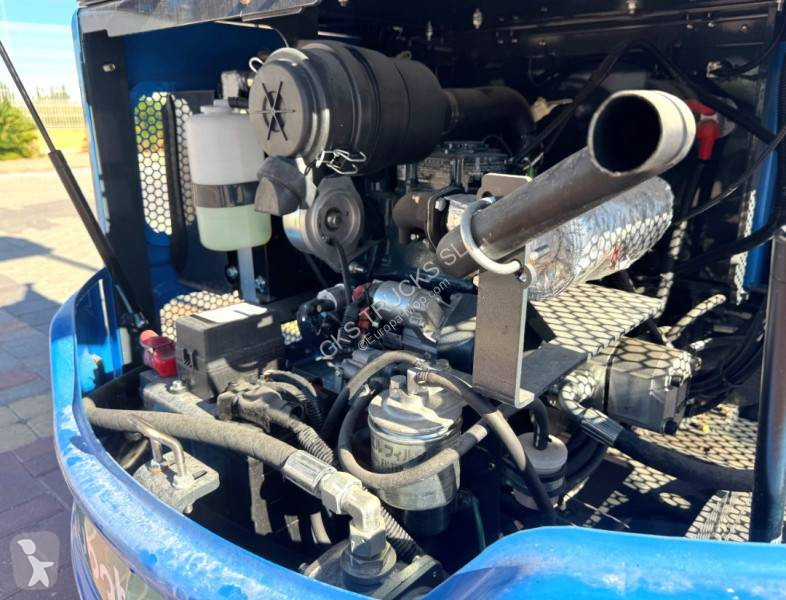 جرافة Kubota Machpro MP 18
