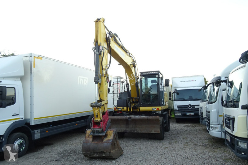 Lopatový nakládač New Holland WE150B Pro