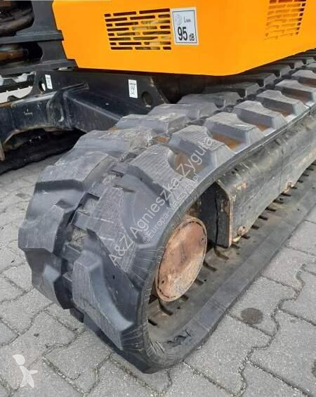Lopatový nakládač JCB 57C - 1