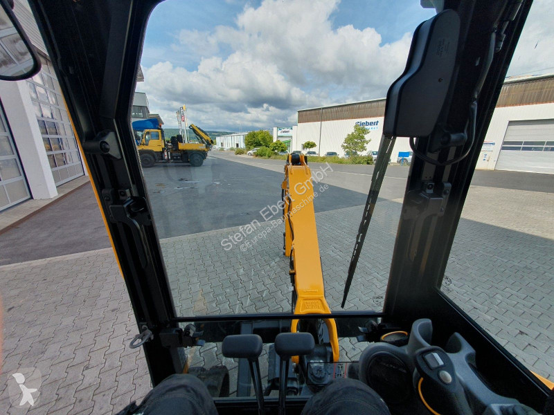 Lopatový nakládač JCB 26C-1 Pro Cab /...