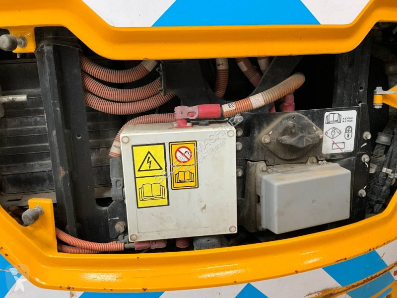 جرافة JCB 19 C-1 E ELECTRIC