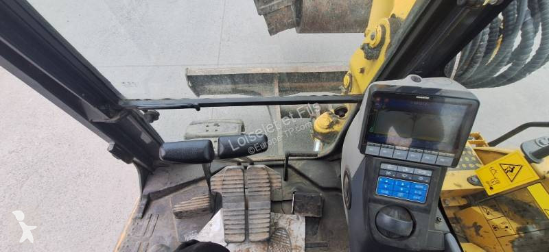 جرافة Komatsu PC88MR-10