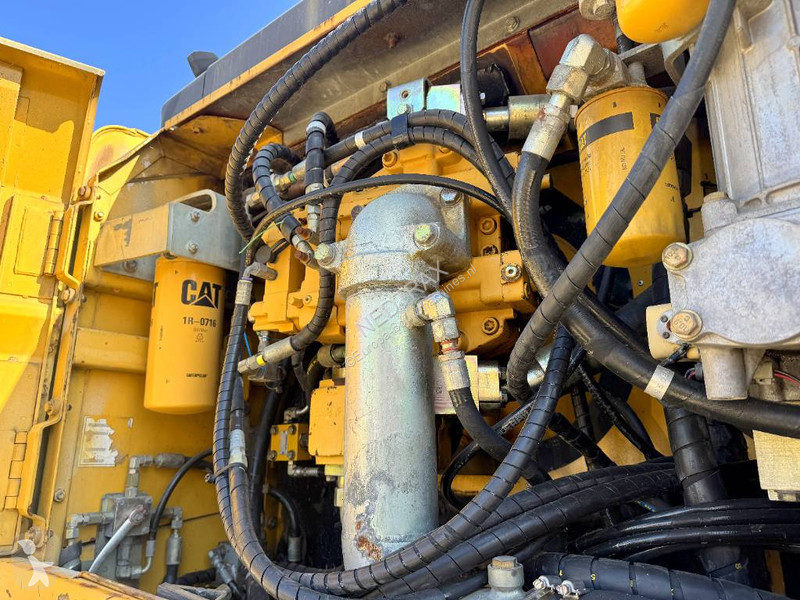 جرافة Caterpillar L UHD Demolition 27M + SHEAR