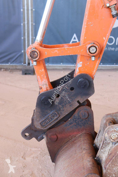 Lopatový nakládač Hitachi Zaxis B-6
