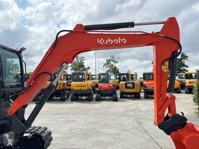Excavadora Kubota KX155-3SZ