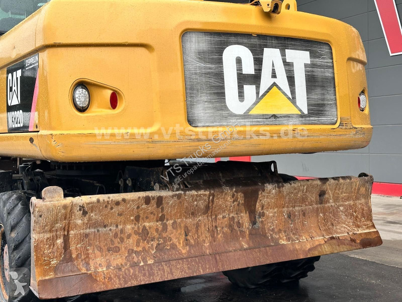 Caterpillar D 4x4 inkl. Löffel 2011 129kW ink....