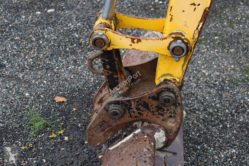 جرافة Yanmar 4