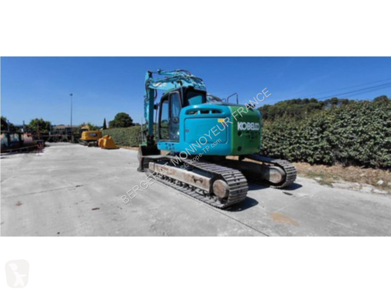 Багер Kobelco SK260