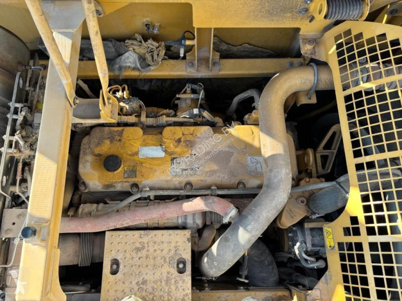 Багер Caterpillar