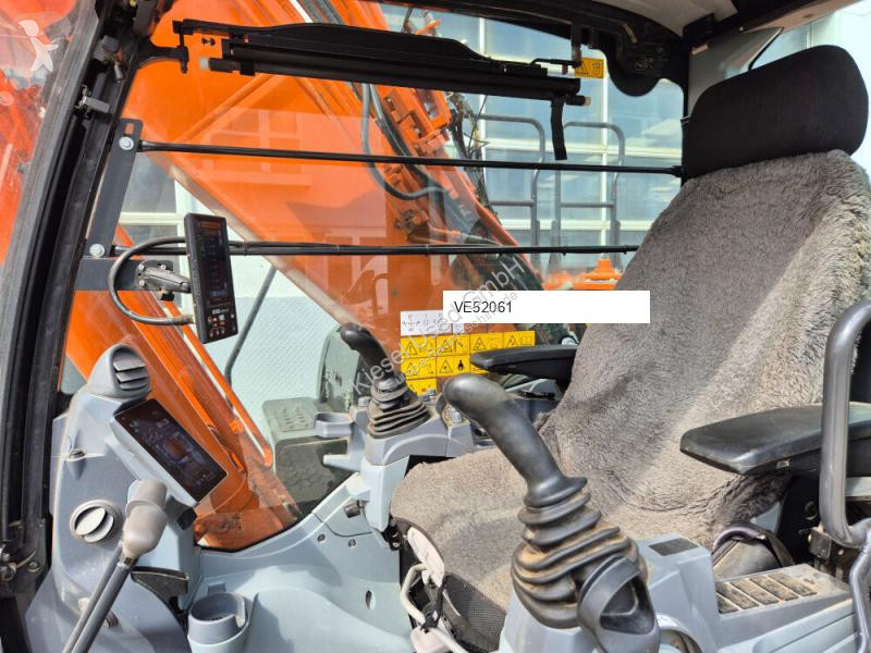 Екскаватор Hitachi 7
