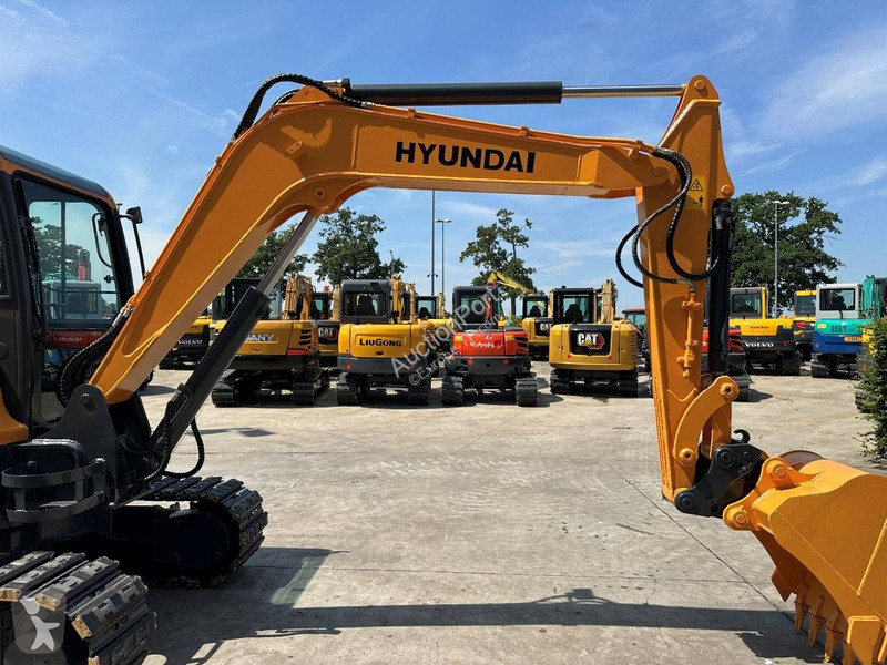 Екскаватор Hyundai R60VS