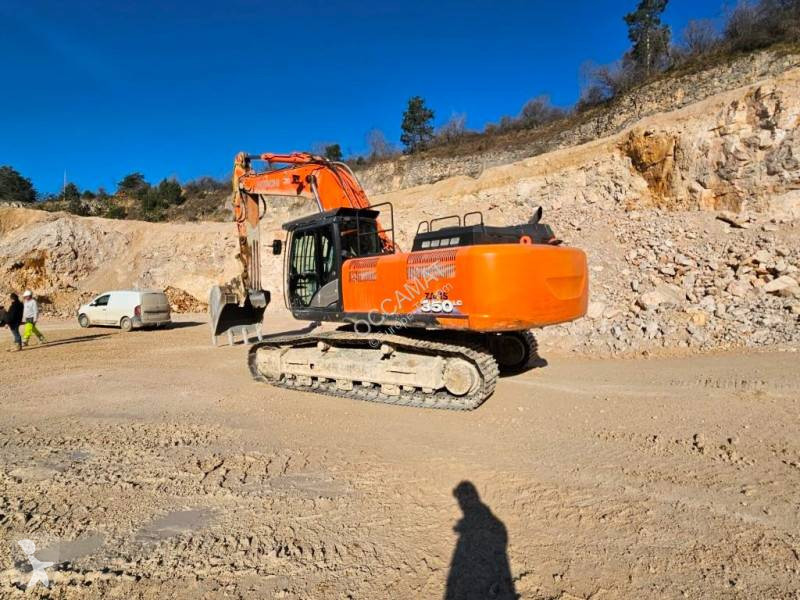 Екскаватор Hitachi