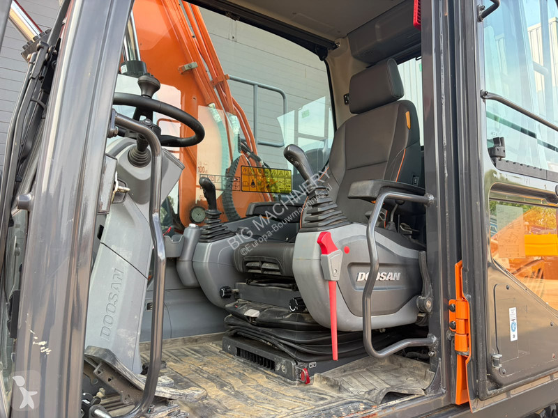 Graafmachine Develon DX160W-7