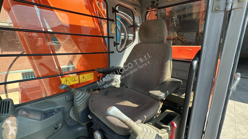 Escavadora Fiat-Hitachi EX215