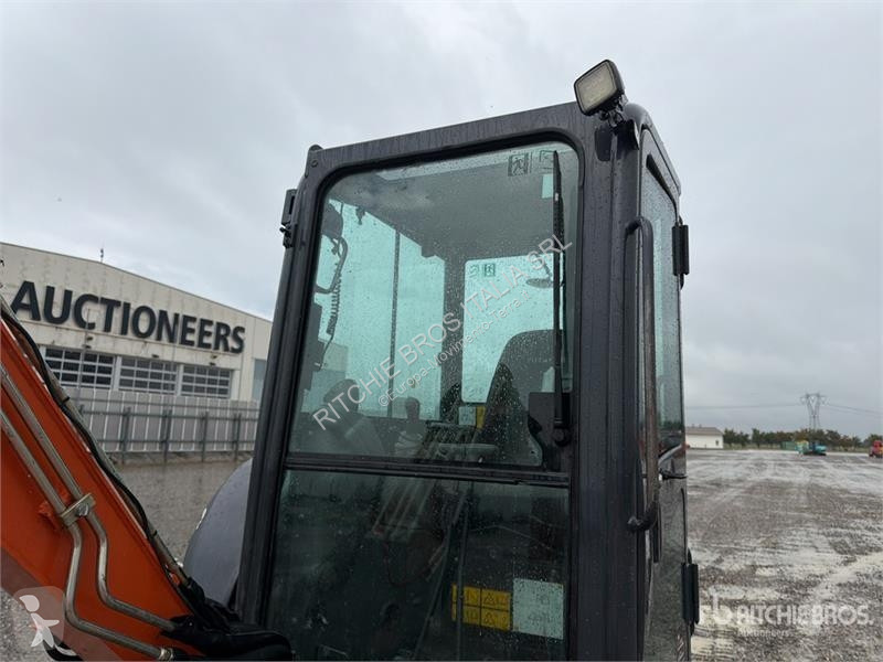 Escavadora Hitachi ZX33U-6 Mini Excavator