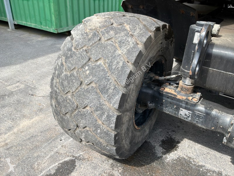 Graafmachine Caterpillar F