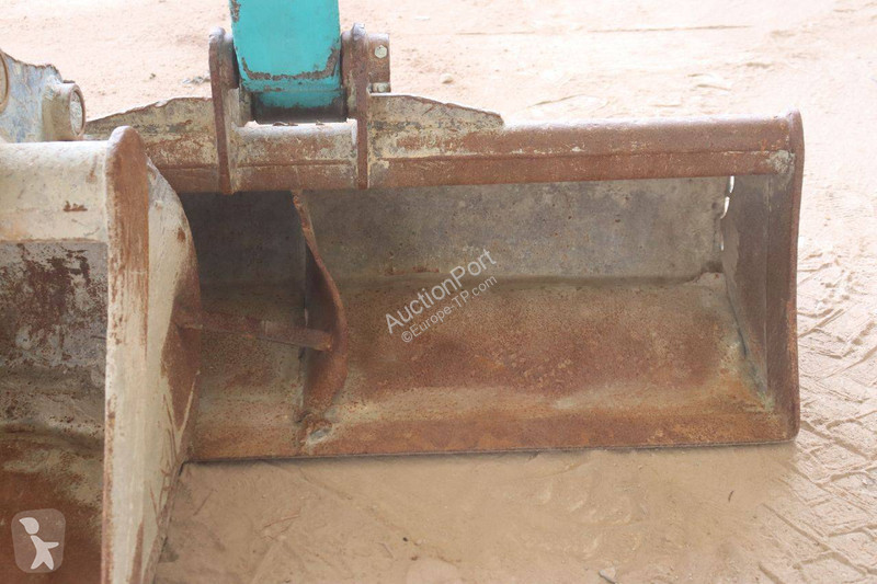 جرافة Kobelco 8