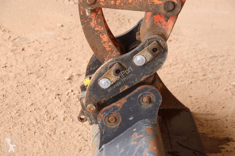 جرافة Kubota -3EU