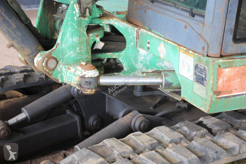 جرافة Bobcat