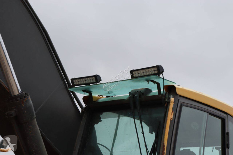 جرافة Volvo L