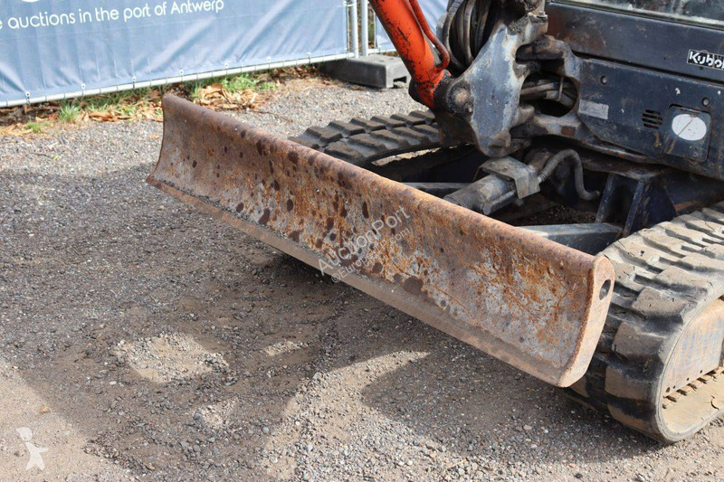 Excavadora Kubota α
