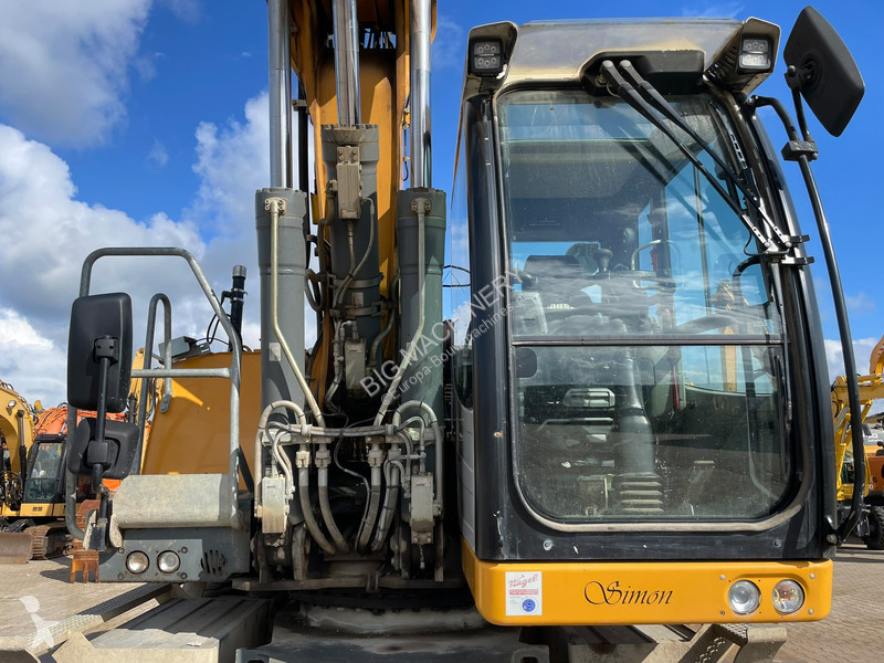 جرافة Liebherr A920