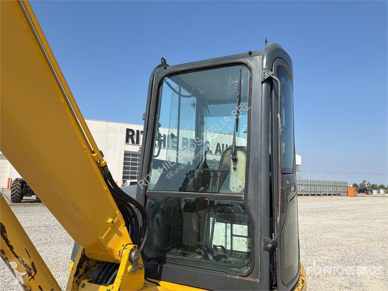 جرافة Komatsu