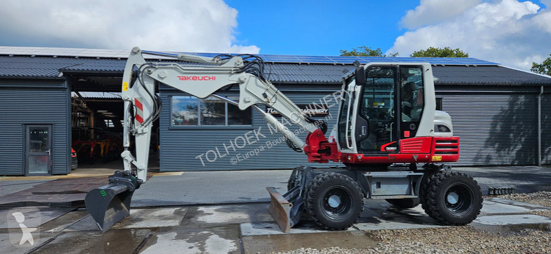جرافة Takeuchi TB 295W