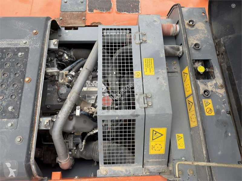 جرافة Hitachi