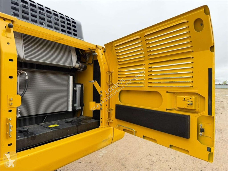 جرافة Komatsu LC11 E0