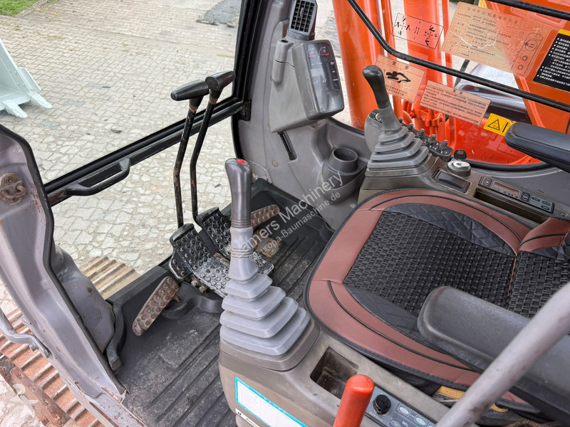 جرافة Hitachi ZX210 LC1