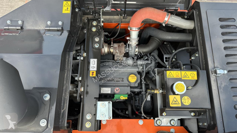 Excavadora Hitachi ZX175 WT-7