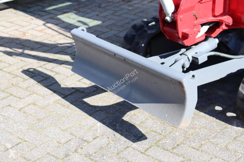 Skovel Takeuchi