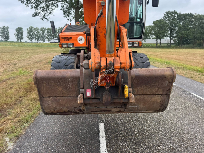 Skovel  2507