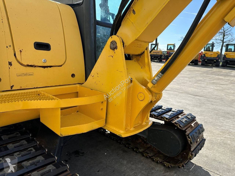 Skovel Komatsu 7