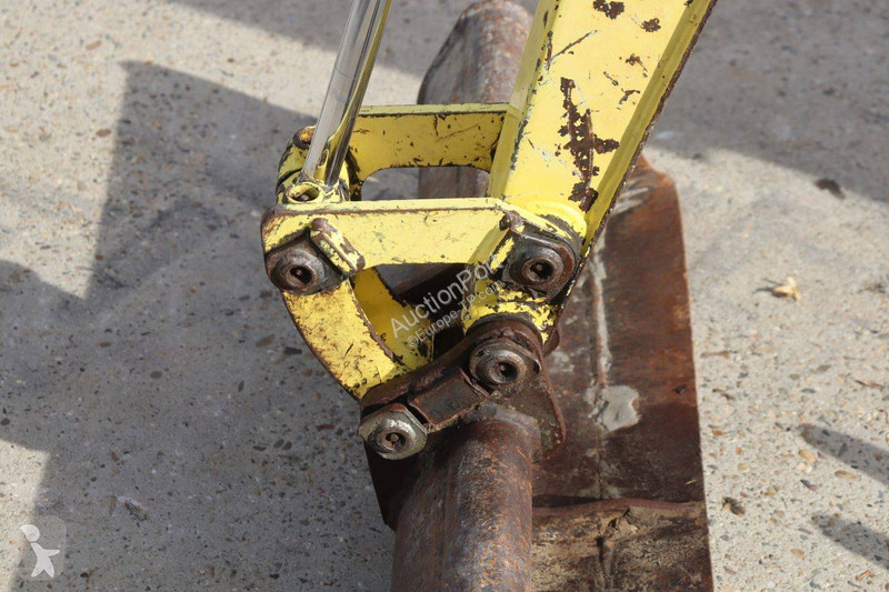 Pelle Yanmar ViO10-2A