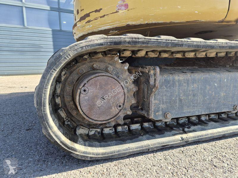 Pelle Caterpillar E2