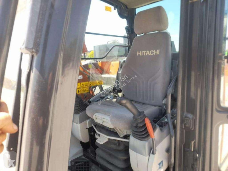Pelle Hitachi