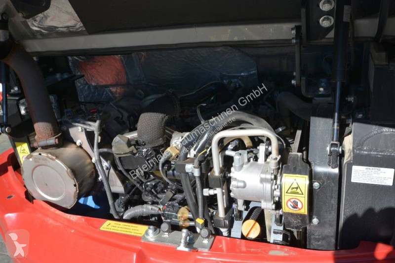 Escavadora Takeuchi