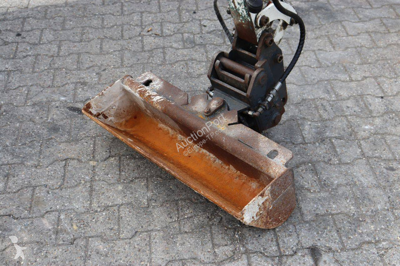 Pelle Hitachi YSR