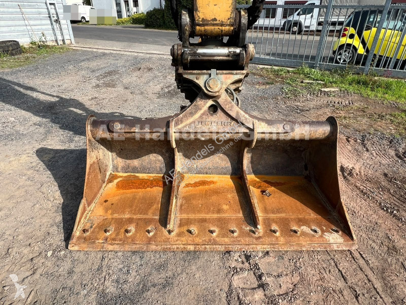 Excavator Caterpillar F...