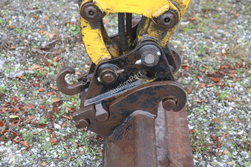 Багер Caterpillar