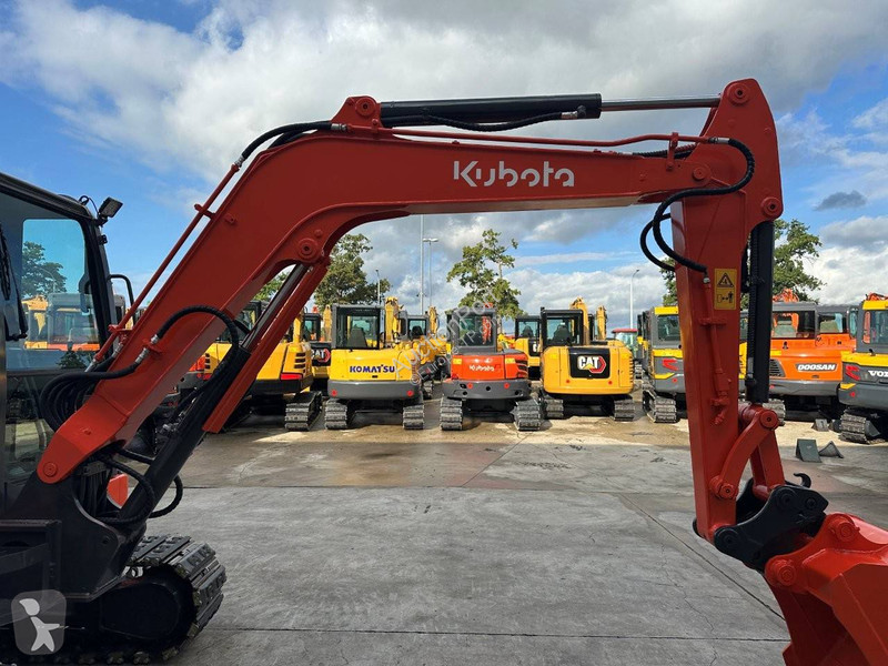 Pelle Kubota KX155-5
