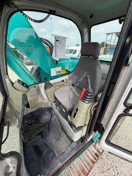 جرافة Kobelco SK135SF
