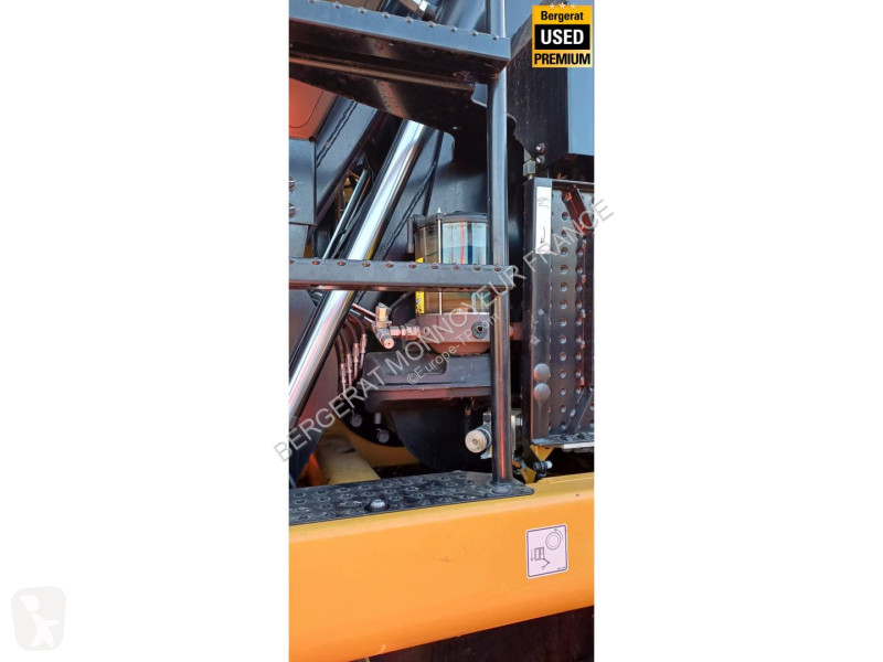 Excavator Caterpillar MH3024