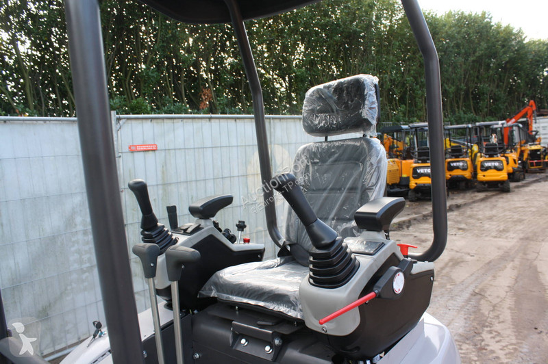 جرافة Terex E19