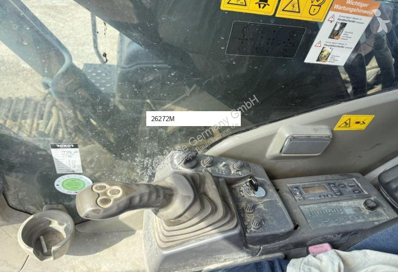 جرافة Hitachi / Swiss-Vehicle