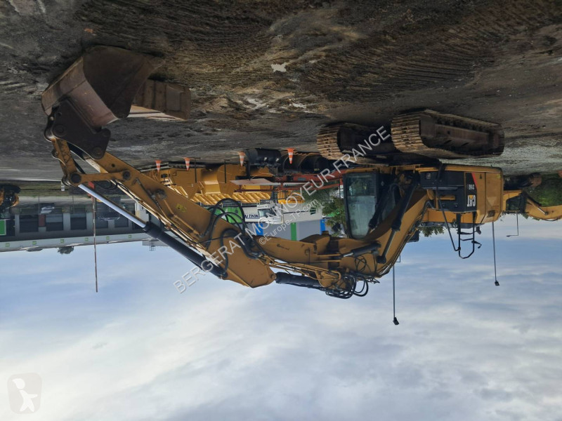 Excavator Caterpillar